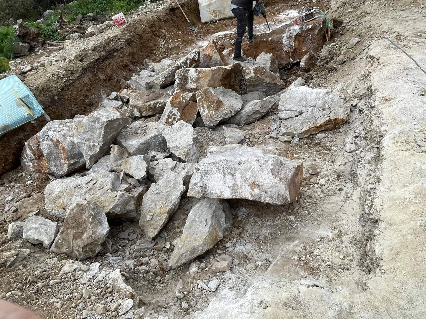 Chantier de terrassement piscine Le Castellet